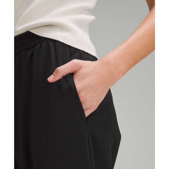 Lululemon Tapered-Leg Mid-Rise Pant 7/8 Length *Luxtreme Trouser $128 - Picture 14 of 16